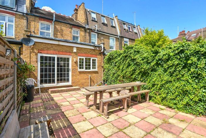 3 Bedroom Terraced House To Rent In Larnach Road, Fulham, London, W6