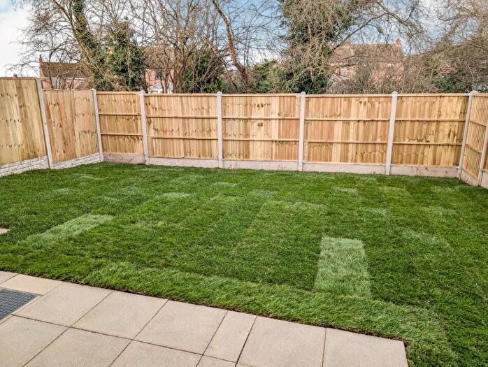 3 Bedroom Semi-Detached House For Sale In Well Hill Drive, Harworth, Doncaster, DN11