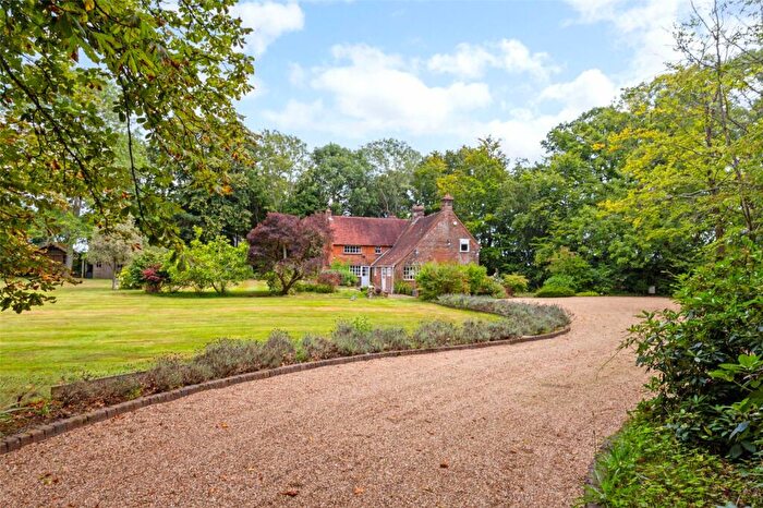 4 Bedroom Detached House For Sale In Botley Road, Curdridge, Southampton, SO32