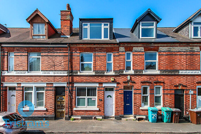 5 Bedroom Terraced House To Rent In Albert Road, Lenton, NG7