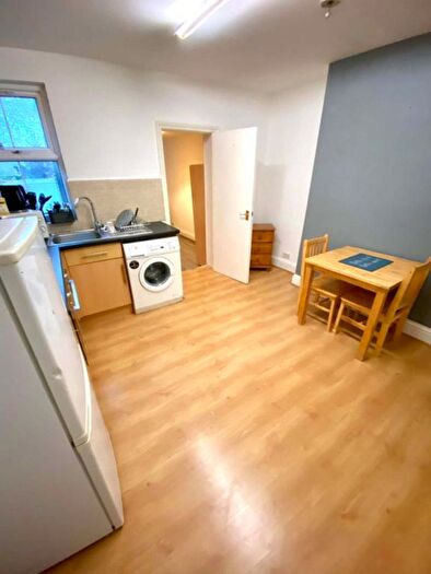 1 Bedroom Flat To Rent In Evering Road, London, E5