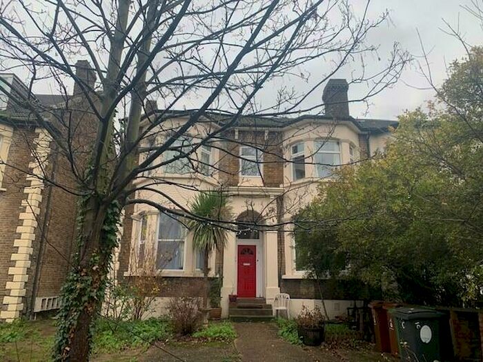 1 Bedroom Flat To Rent In Bulwer Road, Leytonstone, E11