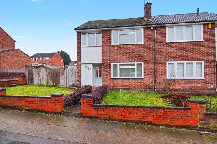 3 Bedroom Semi Detached House For Sale In Shorncliffe Road, Coventry, CV6