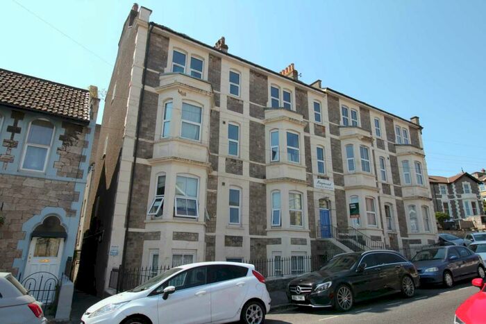 3 Bedroom Apartment To Rent In Longton Grove Road, BS23