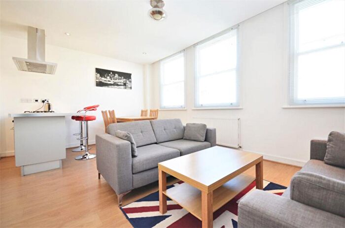 2 Bedroom Flat To Rent In Frampton Street, Edgware Road, NW8