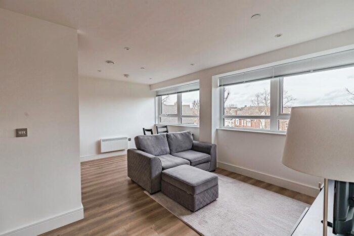 1 Bedroom Flat For Sale In Wood Street, East Grinstead, RH19