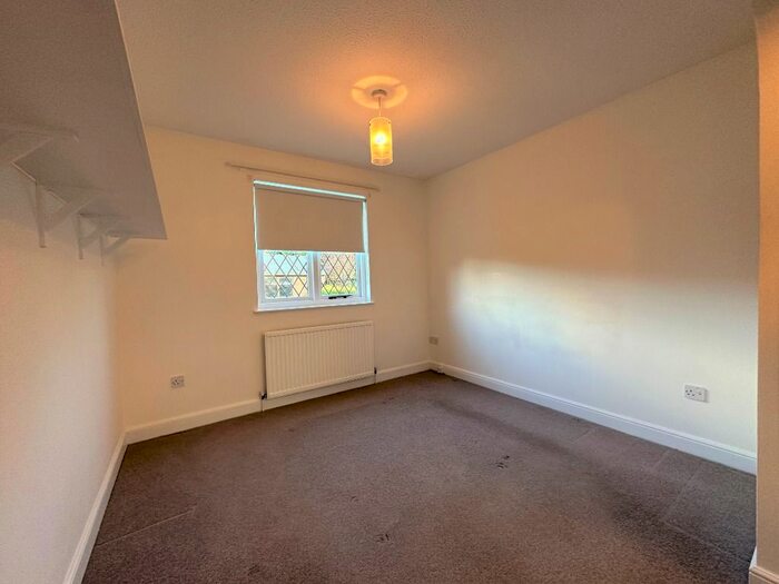 2 Bedroom Bungalow To Rent In Whitelea Crescent, Kilmacolm, Inverclyde, PA13