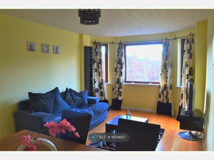 2 Bedroom Flat To Rent In Dorset Place, Edinburgh, EH11