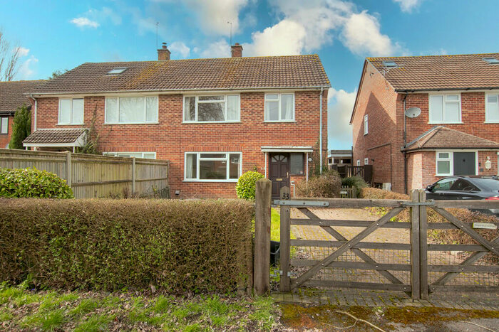 3 Bedroom Semi-Detached House For Sale In Glebe Road, Buriton, GU31