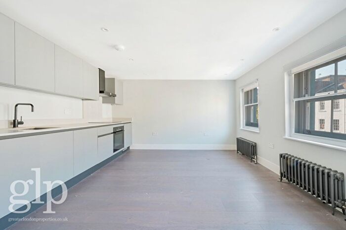 1 Bedroom Flat To Rent In Charlotte Street, Fitzrovia, W1T