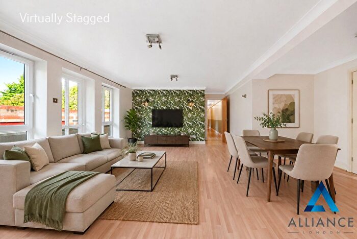 2 Bedroom Flat For Sale In Brightlingsea Place Northey Street, London, E14