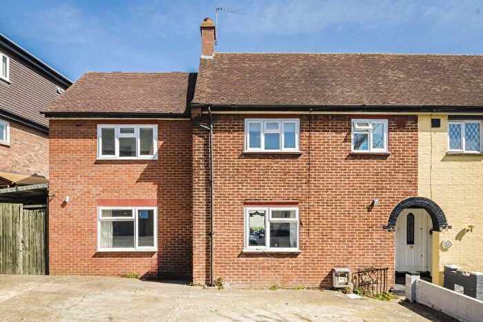 5 Bedroom Property To Rent In Cherry Crescent, Brentford, TW8
