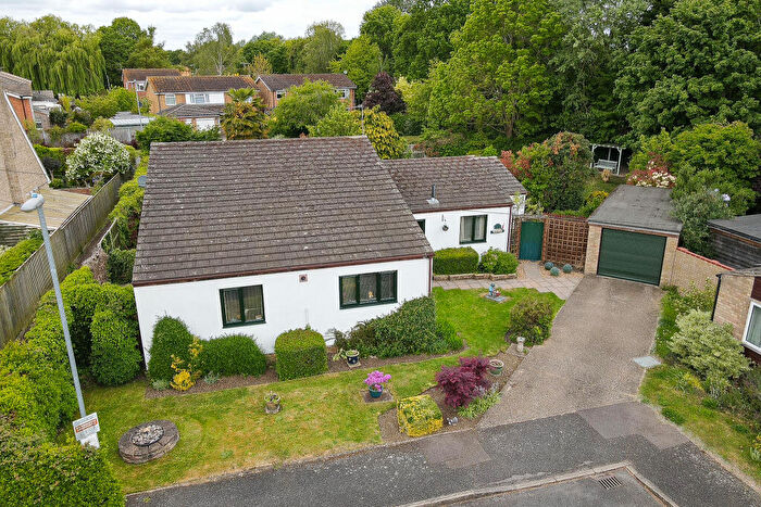 3 Bedroom Detached Bungalow For Sale In Victoria Crescent, Wyton, Huntingdon, Cambridgeshire, PE28