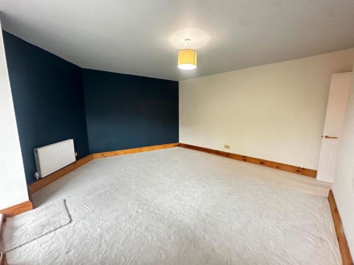 2 Bedroom Apartment To Rent In Tunnel Road, Nottingham, NG7