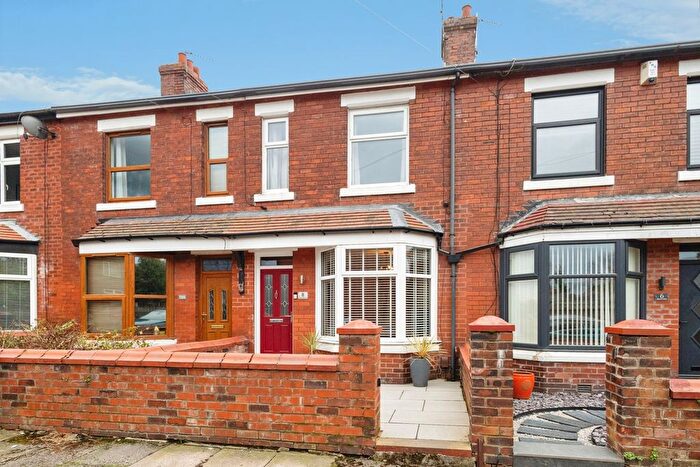 2 Bedroom Terraced House For Sale In Bedford Avenue, Hyde, Greater Manchester, SK14