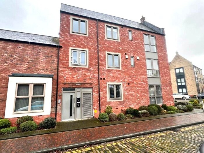 2 Bedroom Flat To Rent In Finkle Street, Hull, East Yorkshire, HU1