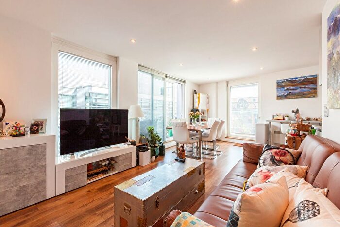 1 Bedroom Flat For Sale In Brewery Square, Clerkenwell, London, EC1V