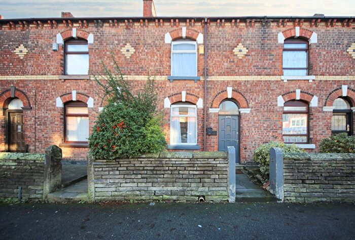 3 Bedroom Terraced House For Sale In Ormskirk Road, Wigan, WN5