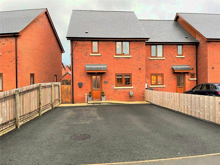 3 Bedroom Semi-Detached House For Sale In Plas Trannon, Trefeglwys, Caersws, Powys, SY17