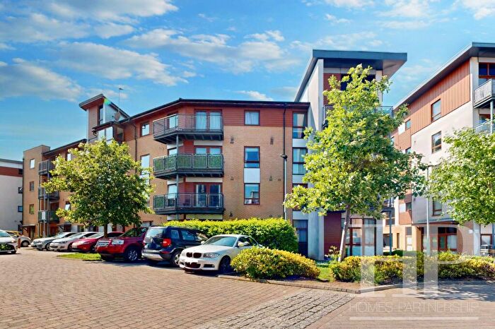 1 Bedroom Flat For Sale In Commonwealth Drive, Finlay Court, RH10