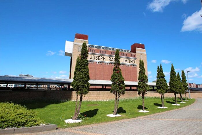 2 Bedroom Apartment To Rent In Baltic Quay Apartments, Gateshead Quayside, NE8