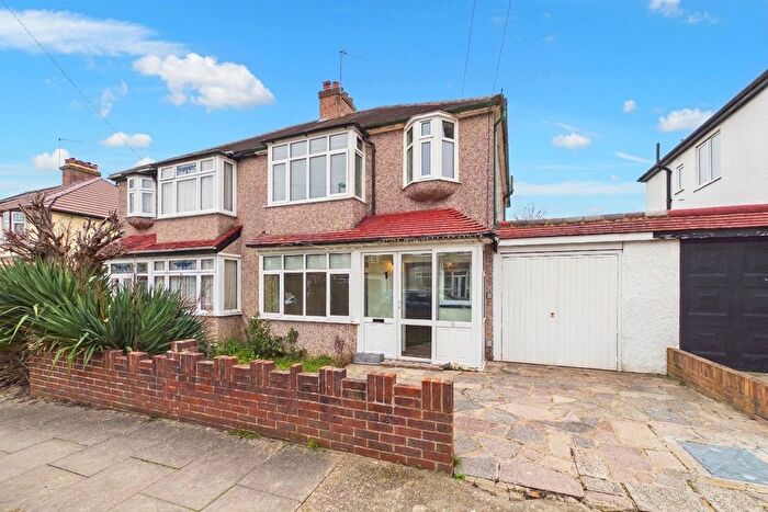 3 Bedroom Semi Detached House For Sale In Crichton Avenue, Wallington, SM6