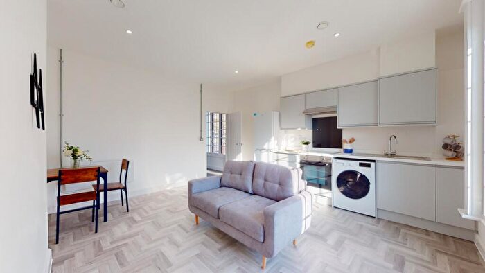 2 Bedroom Terraced House To Rent In Flat Plumptre Court, Poplar Street, Nottingham, Nottinghamshire, NG1