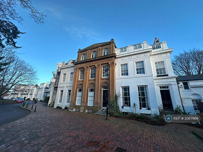 1 Bedroom Flat To Rent In Park Crescent, Worthing, BN11