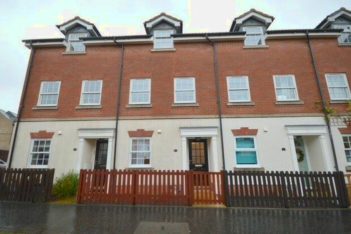 4 Bedroom Property To Rent In Orchard Way, Cambridge, CB23