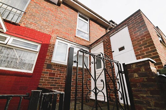 2 Bedroom Terraced House To Rent In Burrage Road, London, SE18