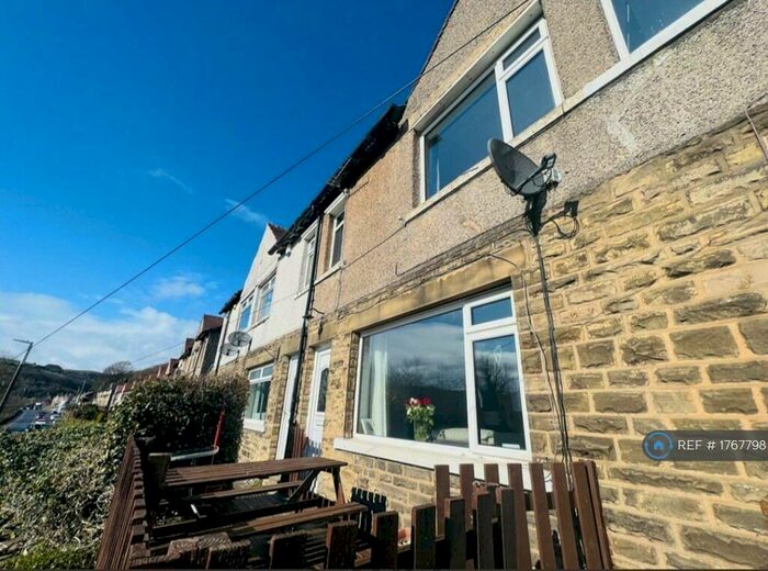 3 Bedroom Terraced House To Rent In Park Terrace, Stump Cross, Halifax, HX3