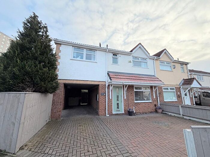 4 Bedroom Semi Detached House For Sale In Netherfields Crescent, Middlesbrough, TS3