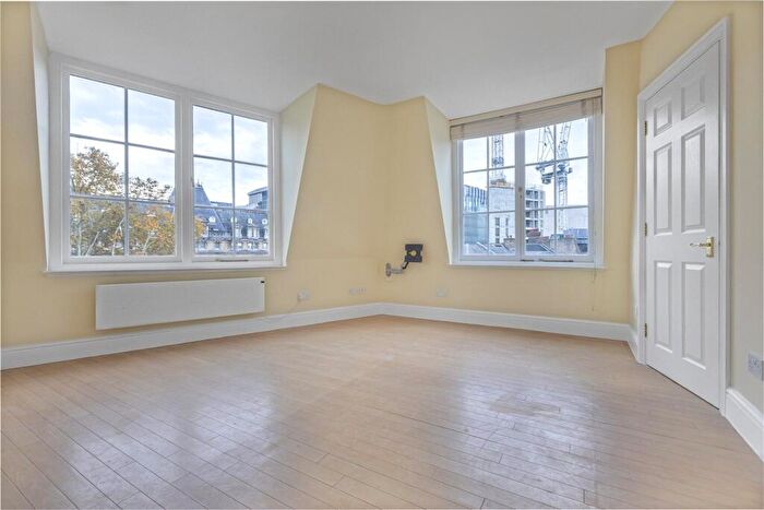 1 Bedroom Property To Rent In Giltspur Street, London, EC1A