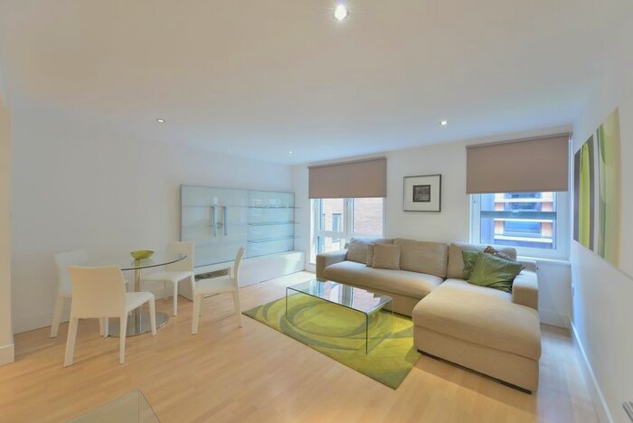 1 Bedroom Flat To Rent In High Timber Street, EC4V