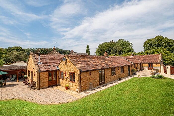 6 Bedroom Barn Conversion For Sale In East Stoke, Stoke-Sub-Hamdon, TA14
