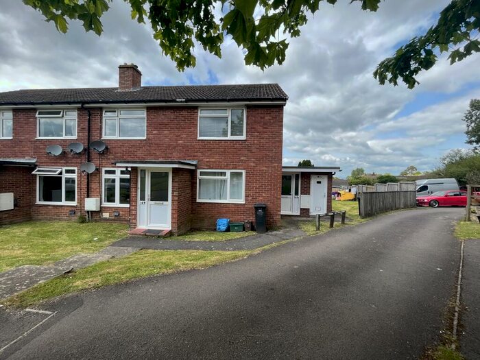 2 Bedroom Apartment To Rent In Wessex Road, Yeovil, BA21