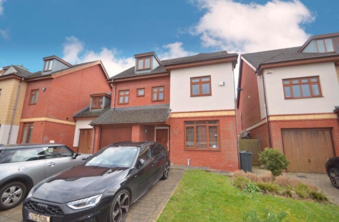 4 Bedroom Detached House To Rent In Blagrove Crescent, Ruislip, HA4