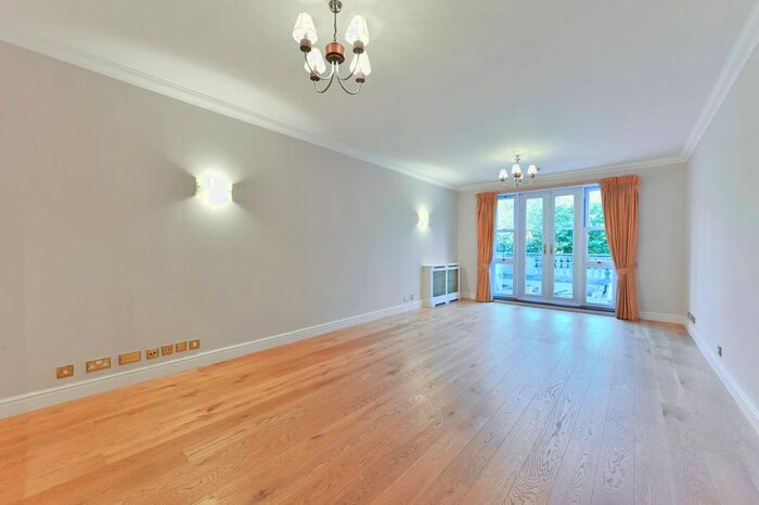 3 Bedroom Flat To Rent In Chapman Square, Wimbledon Village, London, SW19