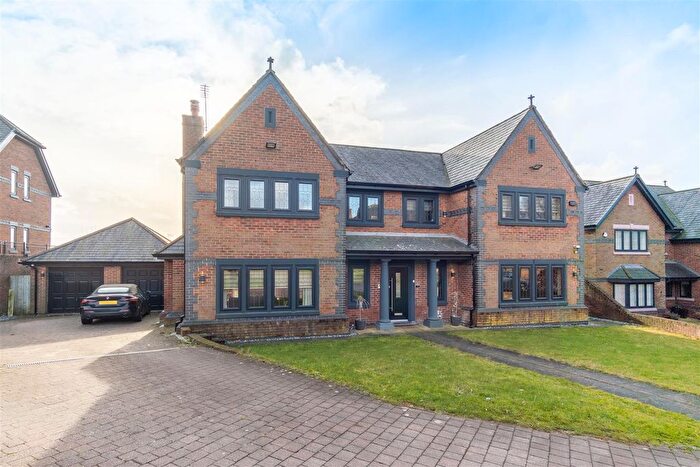 5 Bedroom Detached House For Sale In Saxon Close, Appleton, Warrington, WA4