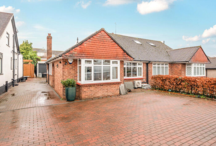 2 Bedroom Bungalow For Sale In Chelsfield Lane, Orpington, BR5
