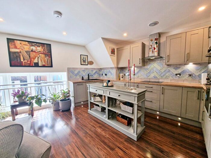 2 Bedroom Apartment To Rent In The Borough, Farnham, GU9