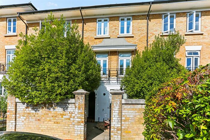5 Bedroom Terraced House For Sale In Kingswood Drive, Sutton, SM2