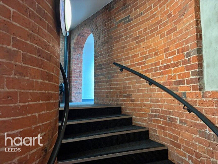 2 Bedroom Apartment For Sale In East Street, Leeds, LS9