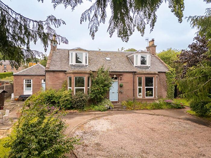 6 Bedroom Detached House For Sale In Bright Street, Dundee, DD2
