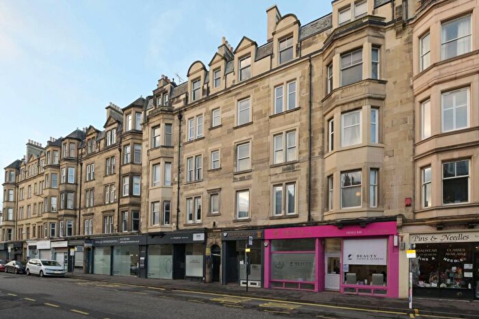 2 Bedroom Flat For Sale In Lochrin Buildings, Tollcross, Edinburgh, EH3