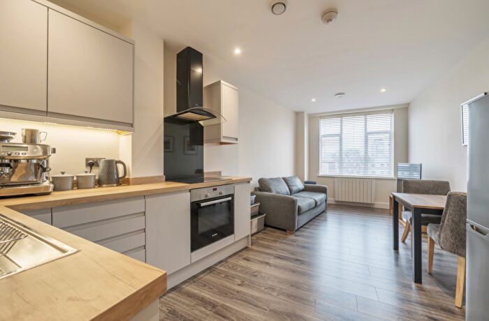 1 Bedroom Flat To Rent In The Feathers Apartments, Feathers Yard, RG21