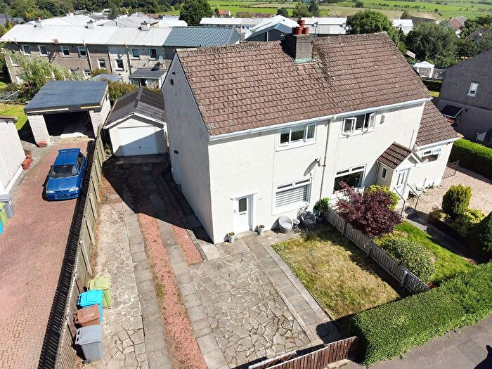 3 Bedroom Semi-Detached House For Sale In Hill Drive, Eaglesham, G76
