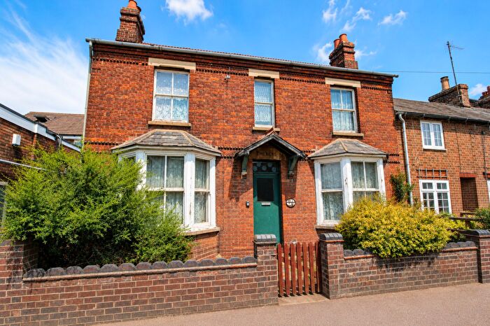 3 Bedroom Detached House For Sale In High Street, Clapham, MK41