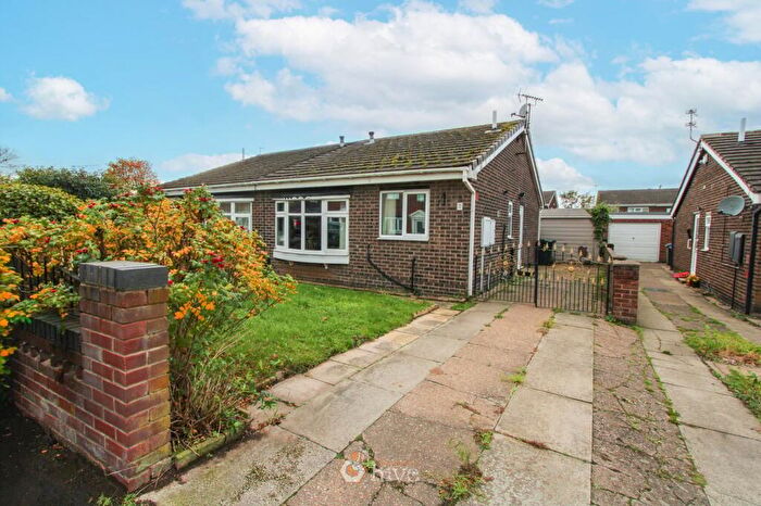 2 Bedroom Semi-Detached Bungalow For Sale In Ludgate Close, New Rossington, Doncaster, DN11