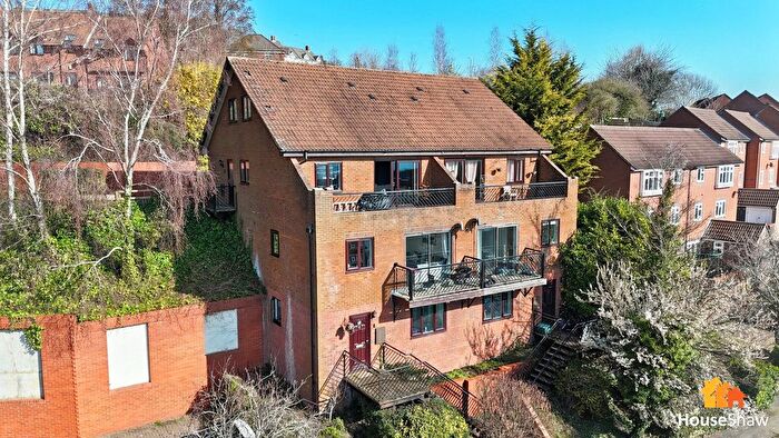 1 Bedroom Flat For Sale In Garratts Way, High Wycombe, HP13